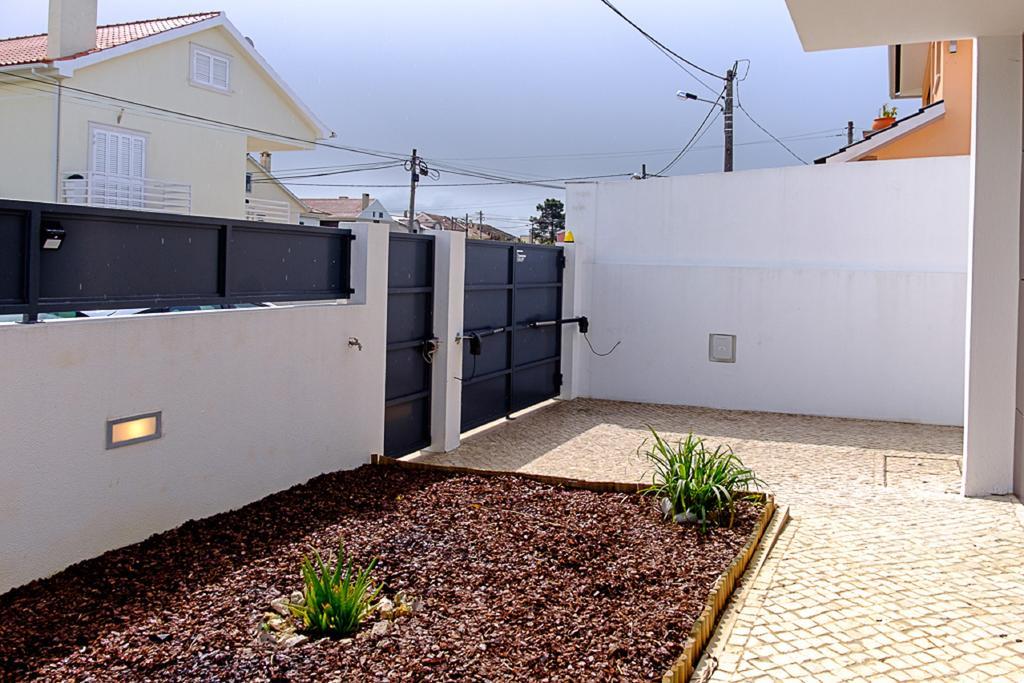 Sunset Holiday Home Fernao Ferro Exterior photo
